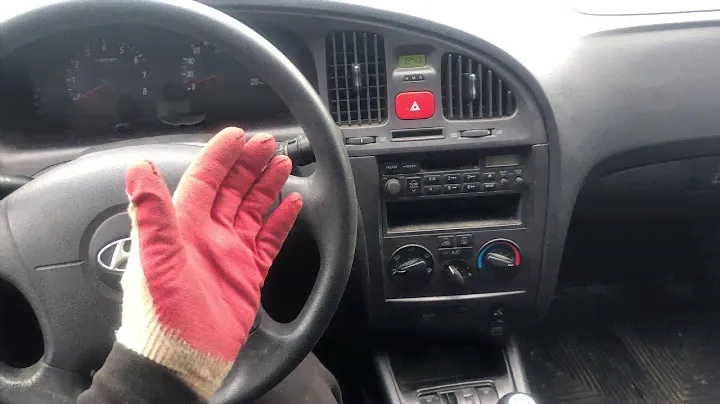 Как снять ручку переключения Коробки передач Hyundai Elantra