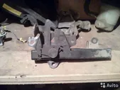 Хундай Элантра Elantra XD Тагаз замок капота
